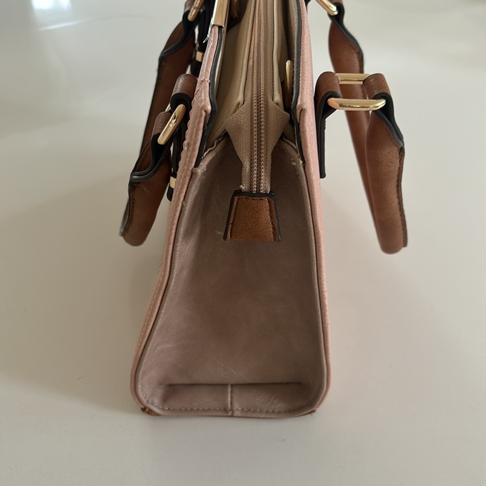 Handbag - Picture 3 of 6